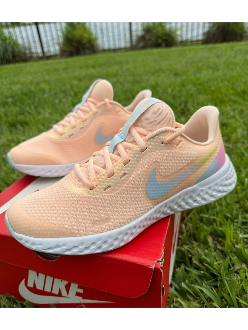 6Y | 7.5 WOMEN'S NIKE REVOLUTION CRIMSON TINT / MULTICOLOR CZ6206-800 RUNNING